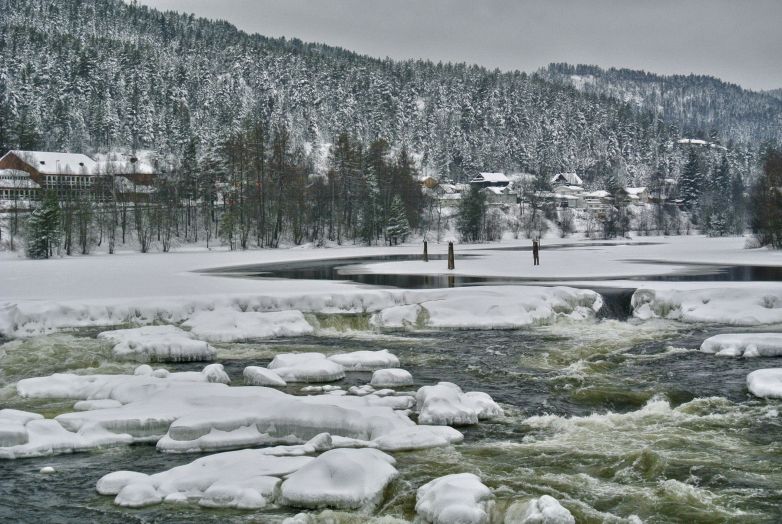 Kongsberg, Lågen- river